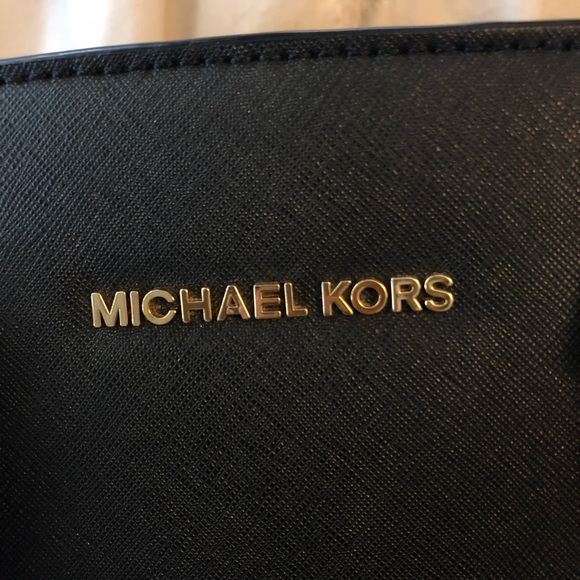 Michael Kors Selma Saffiano Leather Medium Satchel - Picture 6 of 7